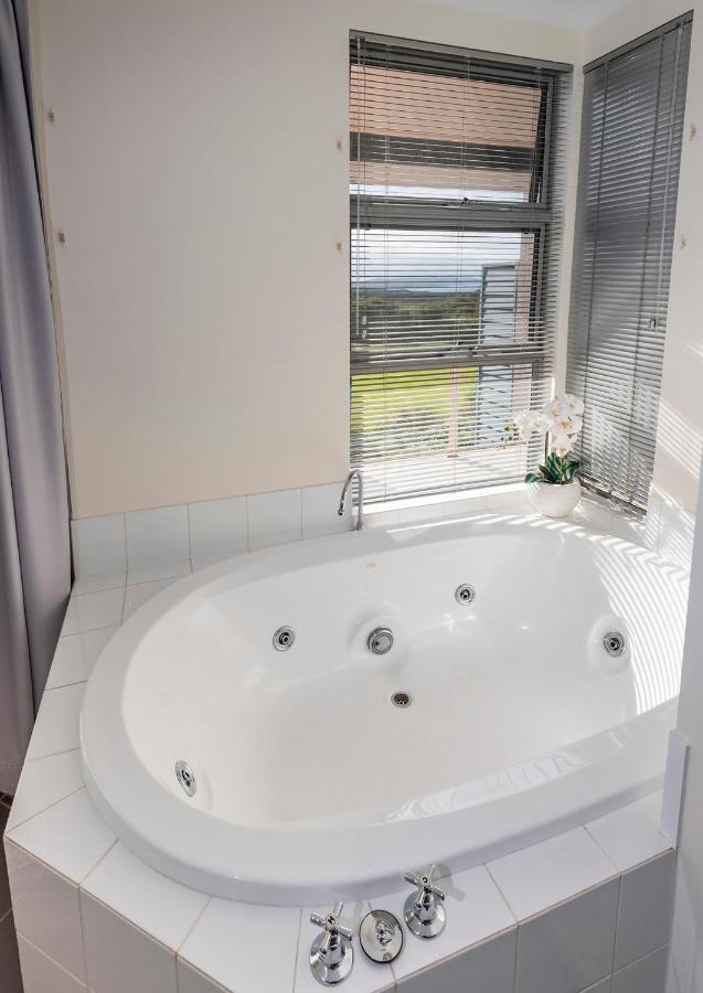 Seaview And Spa At Torbay 올버니 외부 사진